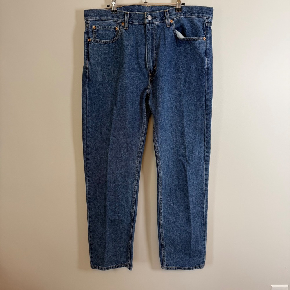 Levis 505 Regular Fit Jeans Mens 38x32 Medium Wash Blue Straight Leg Denim